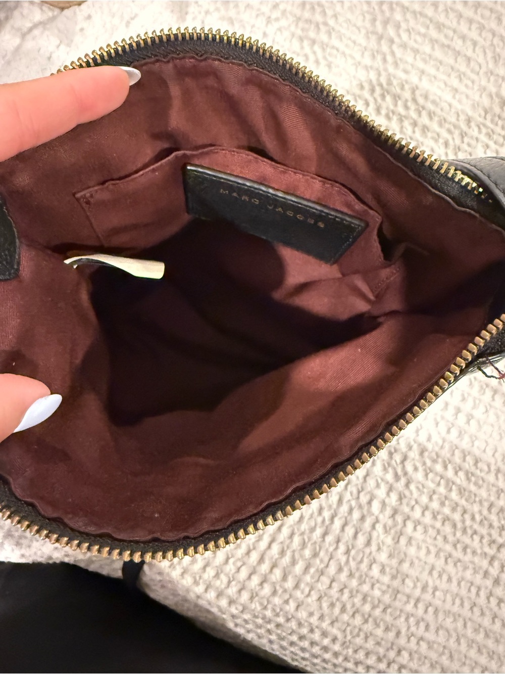 Marc Jacobs Recruit Black Pebbled Leather Messenger Crossbody with Gold Hardware - Picture 5 of 7